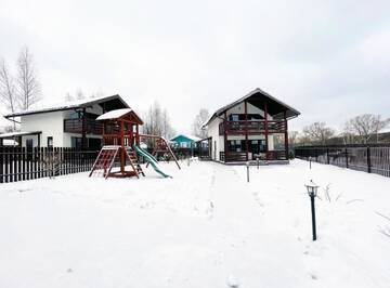 Фотографии Гостиница Коттеджи на берегу Волги River Houses г. Калязин Тверская область (Россия) №3 Фото Гостиница Коттеджи на берегу Волги River Houses г. Калязин 3